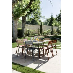 Table De Jardin 8 Personnes FERMOB Cargo 128 X 128 Cm - Muscade 11 Table De Jardin 8 Personnes FERMOB Cargo 128 X 128 Cm - Muscade -Mobilier De Jardin 024114 table jardin fermob cargo 128 128 cm muscade ambiance 4