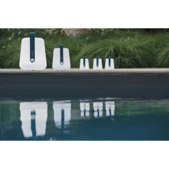 Lot De 3 Lampes Nomades FERMOB Balad H 12 Cm - Bleu Acapulco -Mobilier De Jardin 360221 lot 3 lampes nomades fermob balad 12cm bleu acapulco ambiance 5