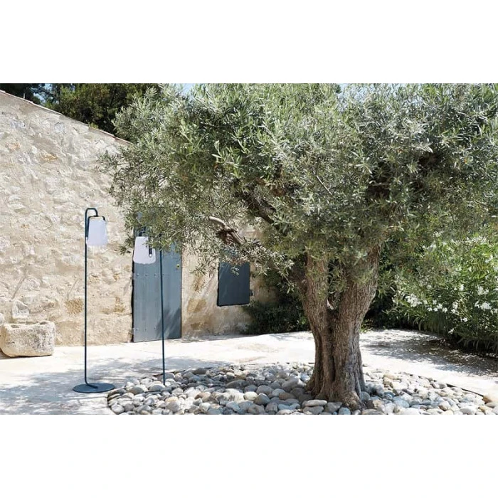 Lampe Nomade FERMOB Balad H 25 Cm - Bleu Acapulco 4 Lampe Nomade FERMOB Balad H 25 Cm - Bleu Acapulco – Image 2