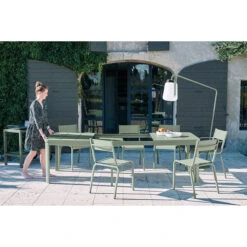 Table De Jardin 10 Personnes Avec 2 Rallonges FERMOB Oléron 155 / 255 X 100 Cm - Cerise Noire -Mobilier De Jardin oleron cactus maillane bookgss2020 sebastien erome 1 min 8